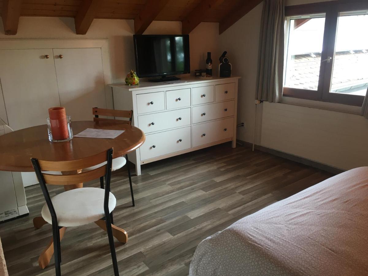 Domaine Viticole Bed & Breakfast Tartegnin Bagian luar foto