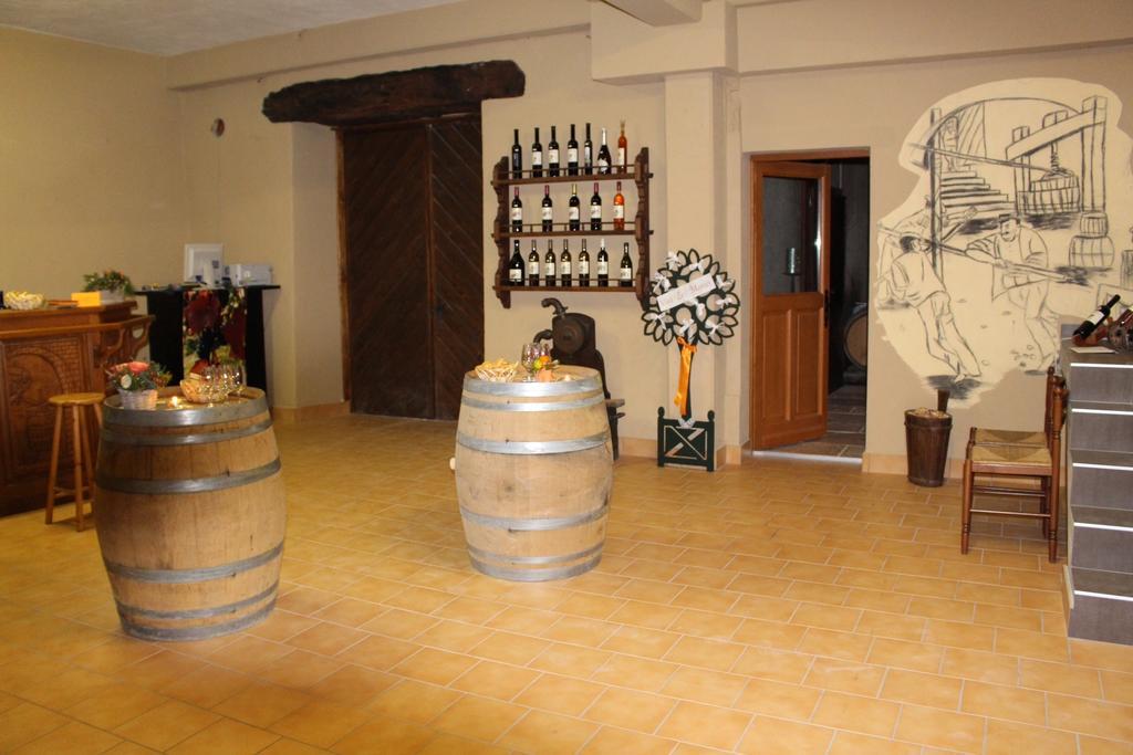 Domaine Viticole Bed & Breakfast Tartegnin Bagian luar foto
