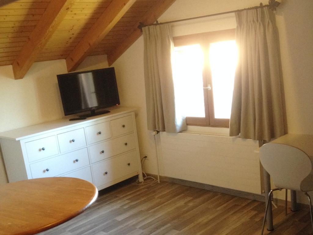 Domaine Viticole Bed & Breakfast Tartegnin Bagian luar foto